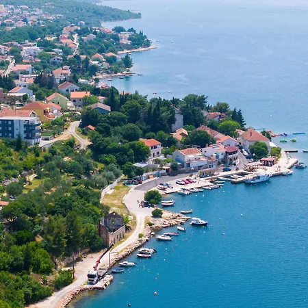 Maja-2 By Interhome Maslenica