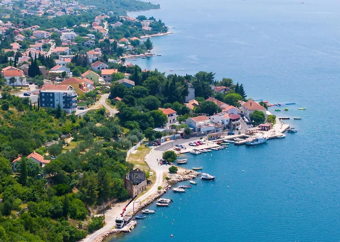 Maja-2 By Interhome Maslenica